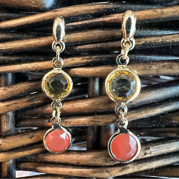 Beautiful 14K Gold Tone Green and Peach Dangle Earrings - Picture 3 of 10